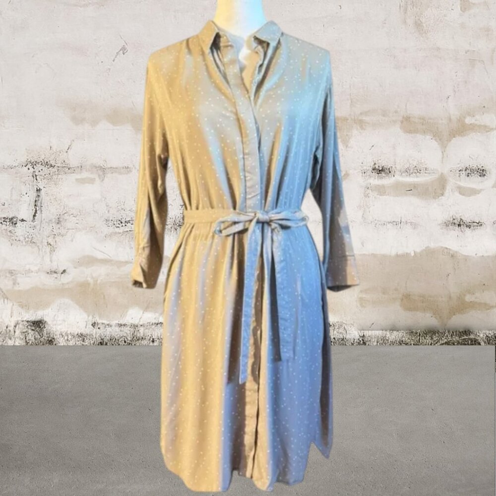 Uniqlo Women's Gray Polka Dot Dress with Pockets Size Small